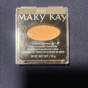 Mary Kay Tan Foundation Compact